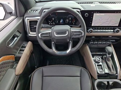 New 2026 GMC Canyon Denali AWD/4WD image 8