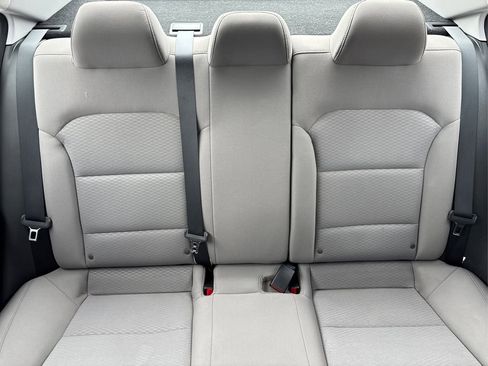 Used 2019 Hyundai Elantra SEL image 18