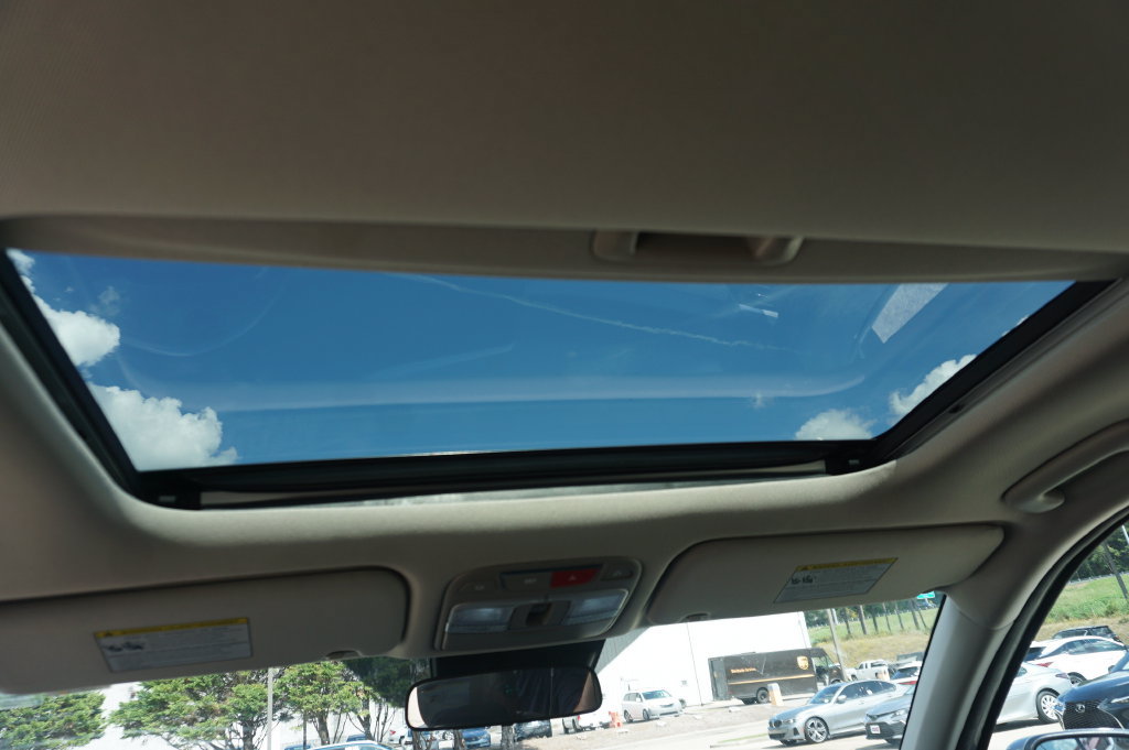 Used 2024 Kia Telluride S w/ S Sunroof Package FWD image 15