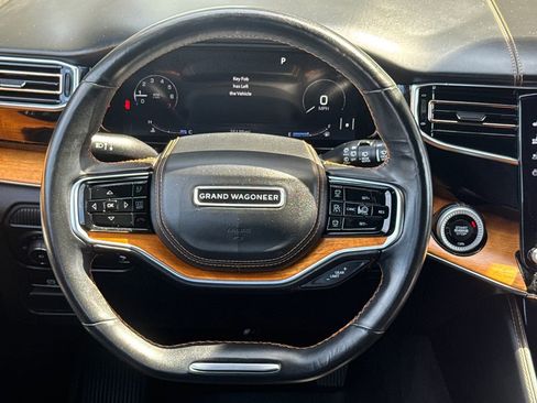 Used 2022 Jeep Grand Wagoneer Series III w/ Rear Seat Video Group 1 image 14