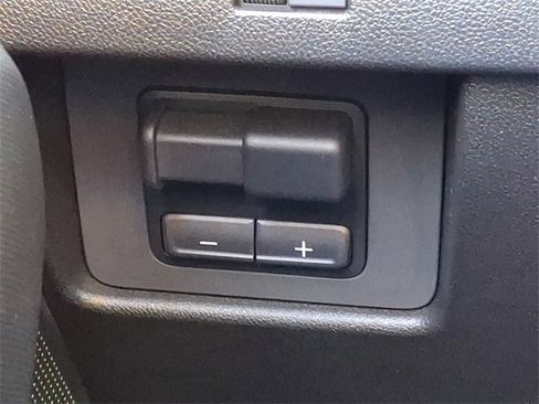 Used 2025 Chevrolet Colorado W/T w/ Advanced Trailering Package image 24