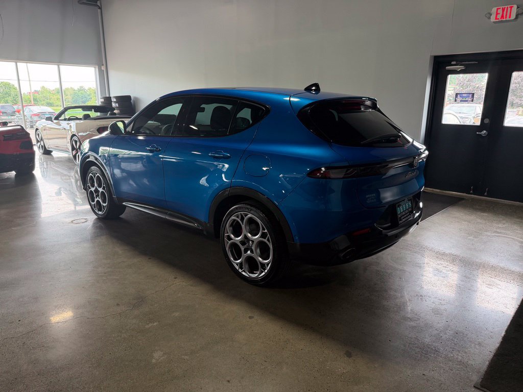 Used 2024 Alfa Romeo Tonale Veloce AWD/4WD image 6