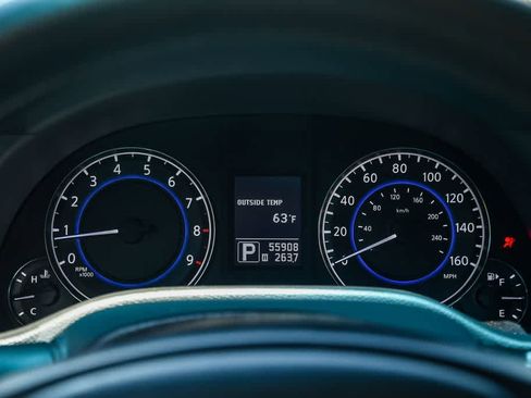 Used 2014 INFINITI Q60 Convertible w/ Premium Package RWD image 23