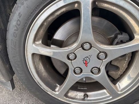 Used 2002 Chevrolet Corvette Convertible w/ Preferred Equipment Group2 image 10