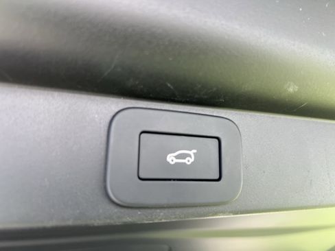 Used 2024 Land Rover Range Rover Autobiography image 30