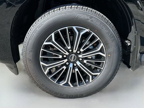 New 2026 Nissan Armada SL w/ Captain's Chari Seat Package image 34