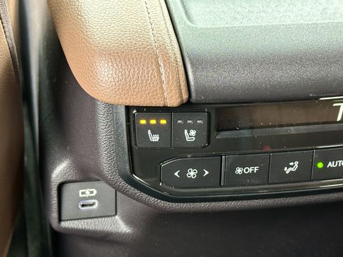 New 2026 Toyota Grand Highlander AWD Hybrid image 36