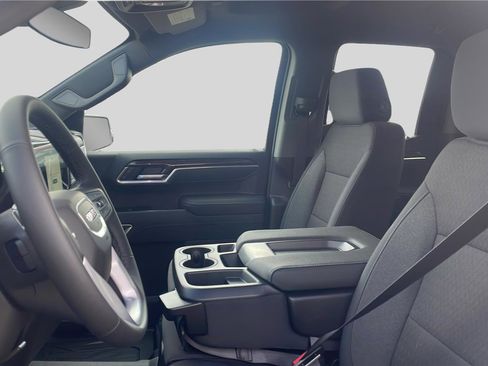 New 2026 GMC Sierra 1500 SLE image 16