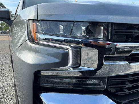 Used 2021 Chevrolet Silverado 1500 LT w/ Z71 Off-Road Package image 6