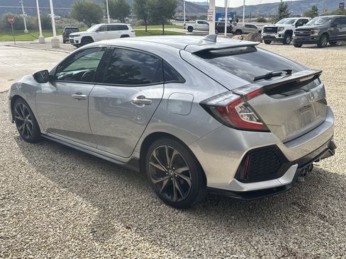 Used 2018 Honda Civic Sport image 3