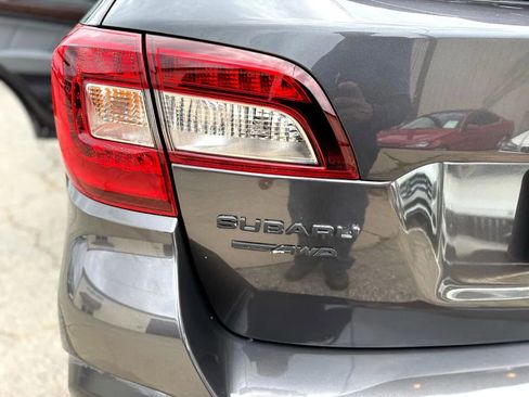 Used 2018 Subaru Outback 2.5i Limited image 31