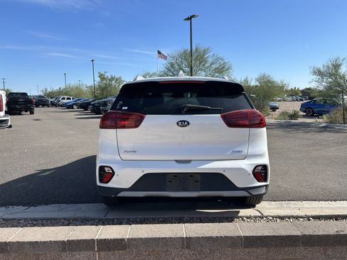 Used 2020 Kia Niro EX Premium image 4
