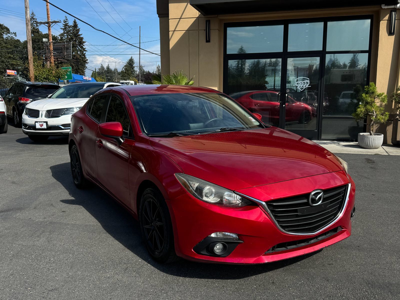 Used 2015 MAZDA MAZDA3 i Sport FWD image 1
