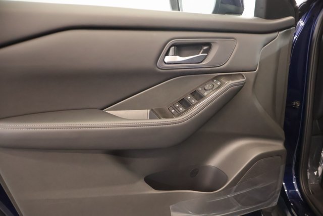 New 2026 Nissan Rogue SV AWD/4WD image 9