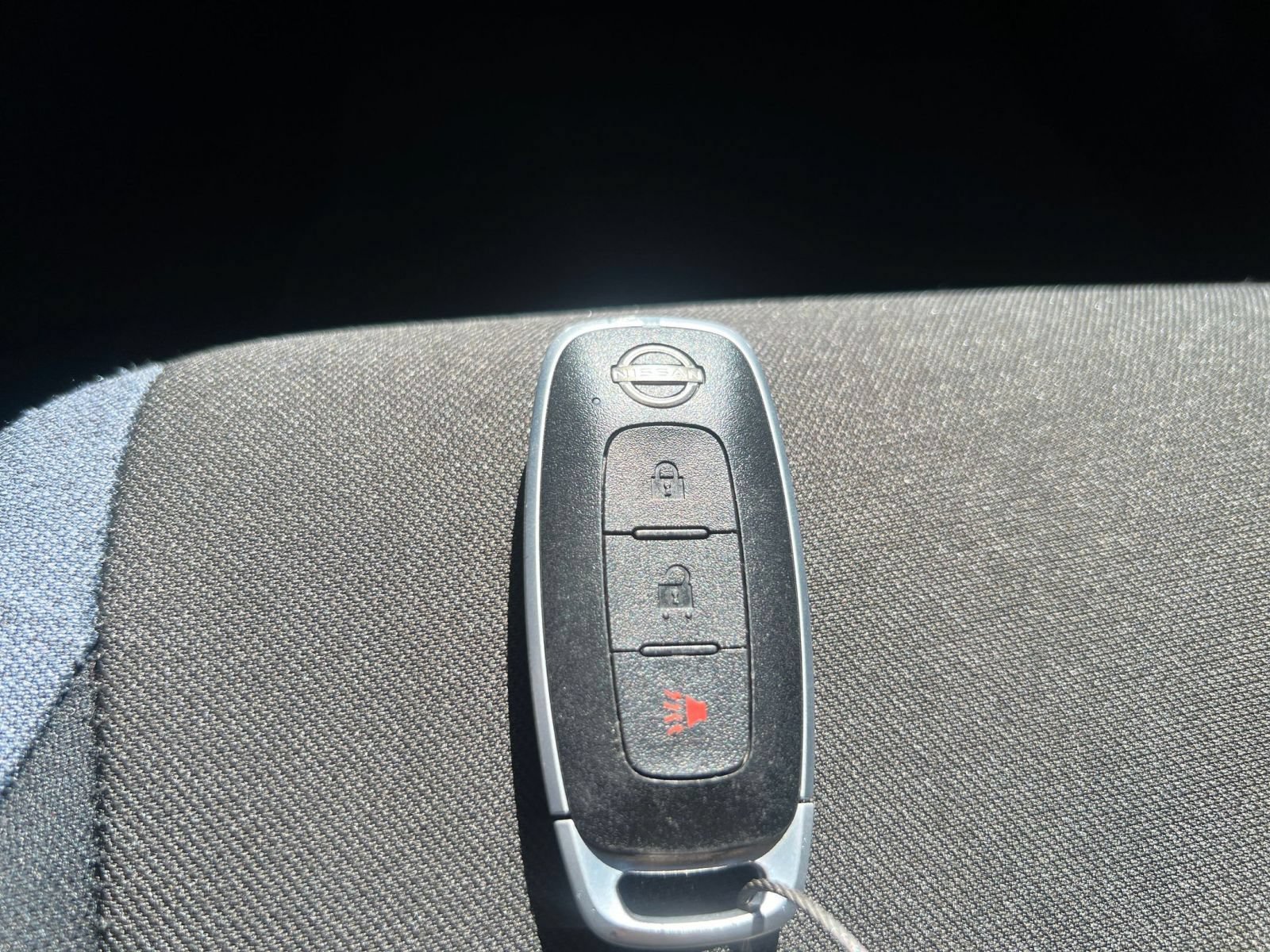 Used 2025 Nissan Versa SV FWD image 18