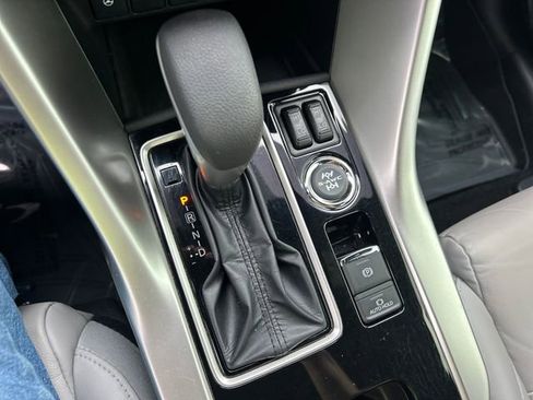 Used 2024 Mitsubishi Eclipse Cross SEL image 20