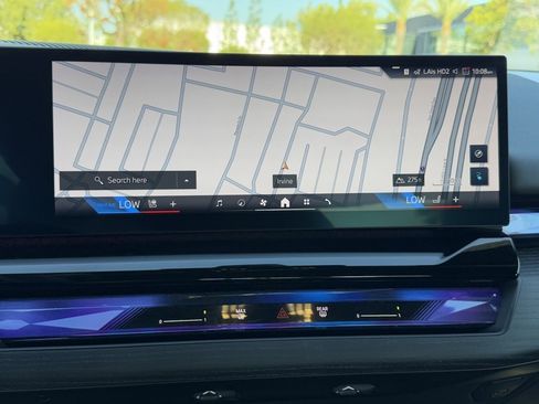 Used 2025 BMW i5 xDrive40 w/ Premium Package image 29