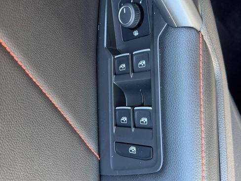 Used 2024 Volkswagen Tiguan Wolfsburg Edition AWD/4WD image 19