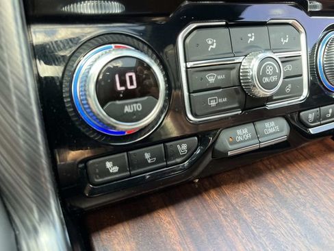 Used 2023 GMC Yukon XL Denali Ultimate AWD/4WD image 42