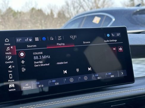 New 2025 Alfa Romeo Tonale w/ Premium Package image 16