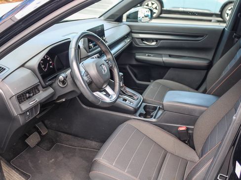 Used 2025 Honda CR-V Sport image 19