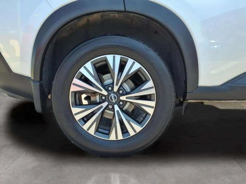 Used 2023 Nissan Rogue SV FWD image 21