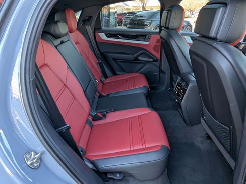 New 2026 Porsche Cayenne Coupe image 24