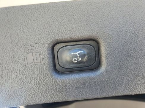 Used 2019 Lincoln Nautilus Select FWD image 10