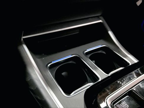 Certified 2025 BMW 760i xDrive AWD/4WD image 35