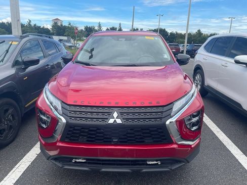 Used 2024 Mitsubishi Eclipse Cross LE AWD/4WD image 2