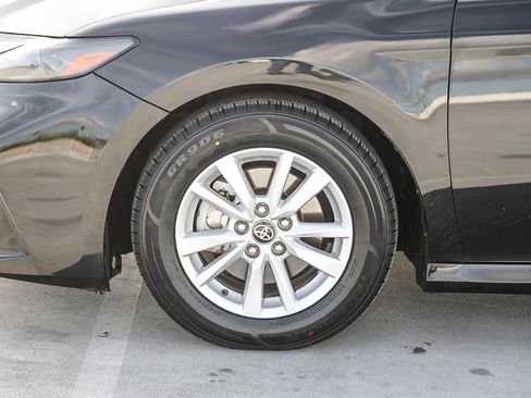 Used 2025 Toyota Camry LE FWD image 10