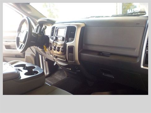 Used 2015 RAM 3500 SLT AWD/4WD image 27