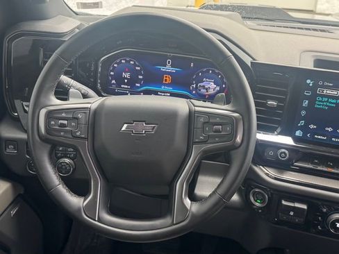 Used 2024 Chevrolet Silverado 1500 ZR2 w/ Technology Package AWD/4WD image 14