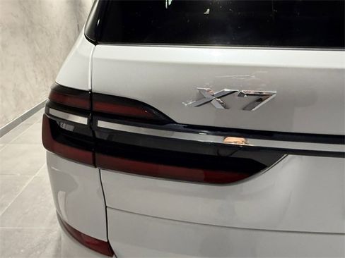 Certified 2024 BMW X7 xDrive40i w/ M Sport Package image 35