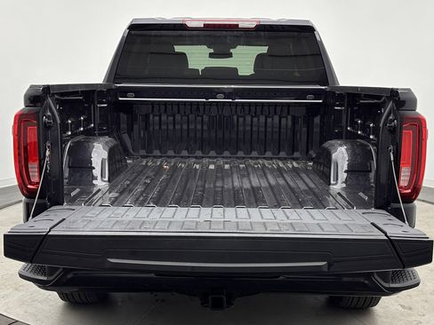Used 2026 GMC Sierra 1500 SLT image 31