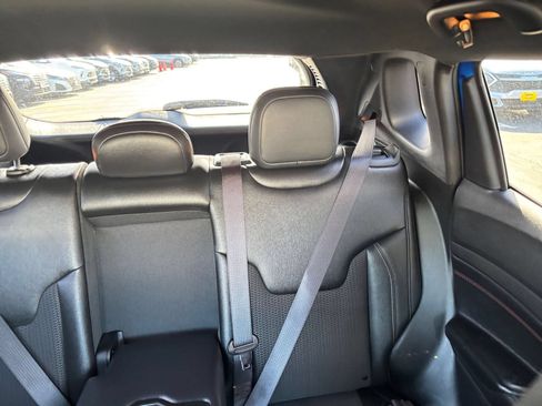 Used 2025 Jeep Compass Trailhawk AWD/4WD image 37