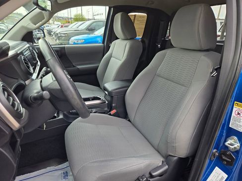 Used 2017 Toyota Tacoma SR5 w/ Tow Package image 15