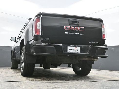 Used 2021 GMC Canyon Denali image 28