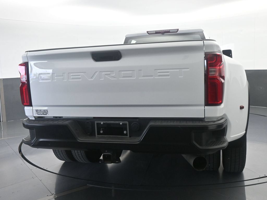Used 2026 Chevrolet Silverado 3500 W/T AWD/4WD image 5