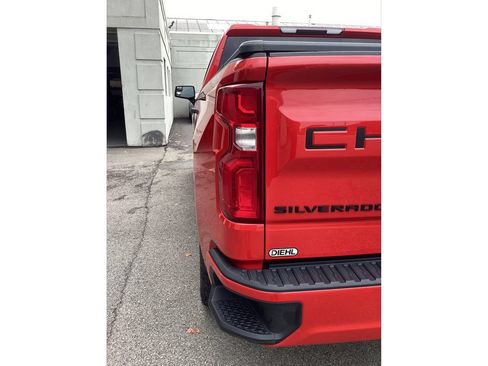 Used 2019 Chevrolet Silverado 1500 Custom w/ Custom Value Package AWD/4WD image 28
