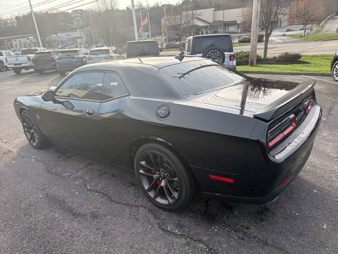 Used 2021 Dodge Challenger R/T Scat Pack w/ Plus Package image 5