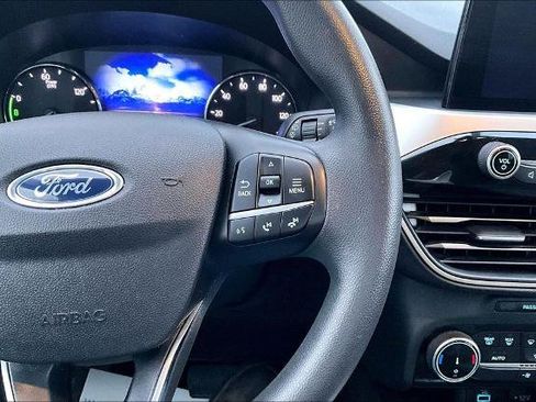 Certified 2022 Ford Escape SE AWD/4WD image 18