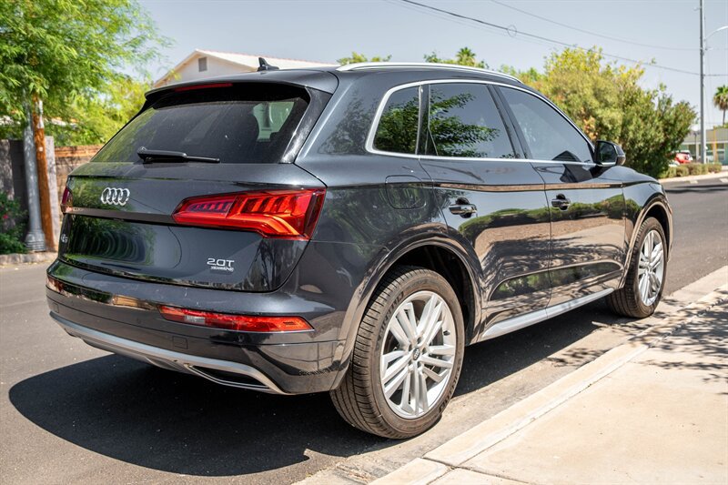 Used 2018 Audi Q5 2.0T Premium Plus w/ Premium Plus Package AWD/4WD image 5