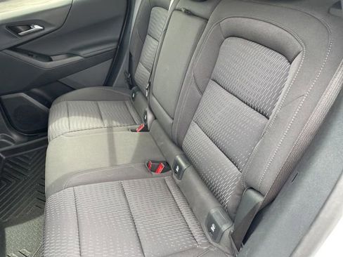Used 2025 Chevrolet Equinox LT w/ Safety and Technology Package FWD image 13