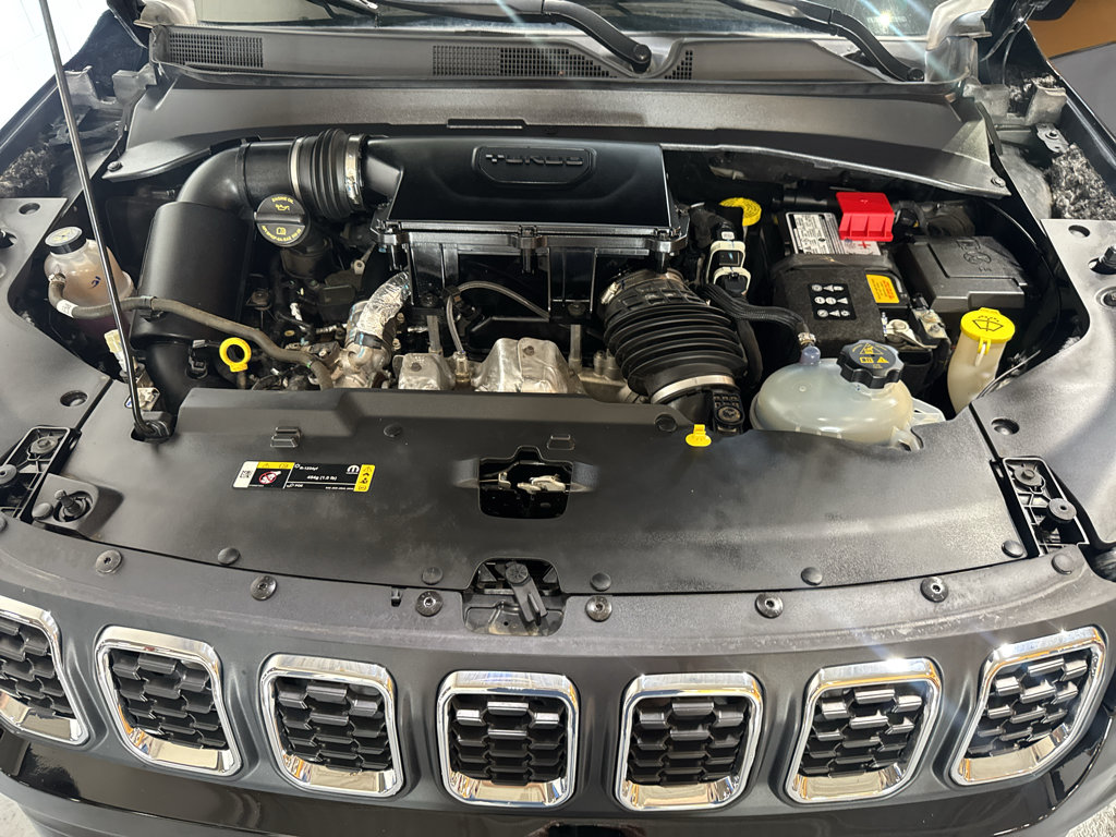 Used 2024 Jeep Compass Latitude AWD/4WD image 34