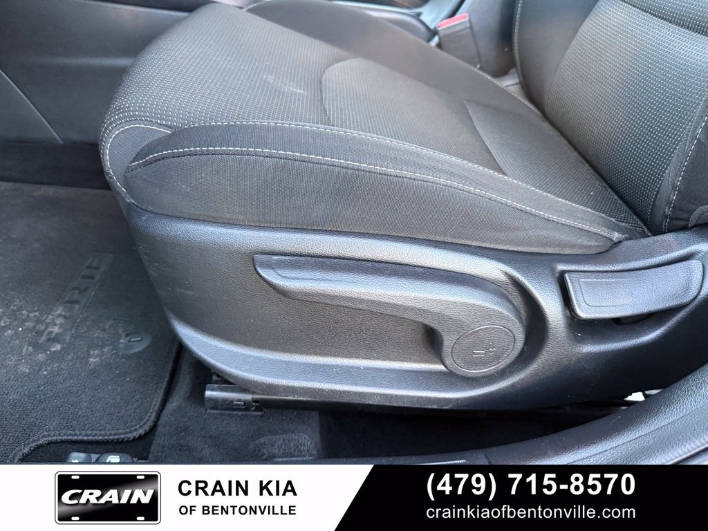 Certified 2021 Kia Forte Sedan FWD image 11