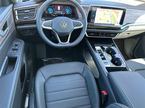 New 2025 Volkswagen Atlas SEL image 14