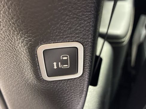 New 2026 Chrysler Voyager LX FWD image 24