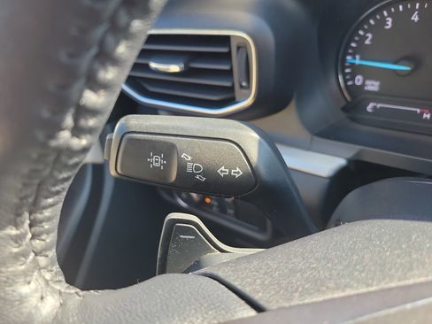 Used 2020 Ford Explorer XLT w/ Equipment Group 202A image 30