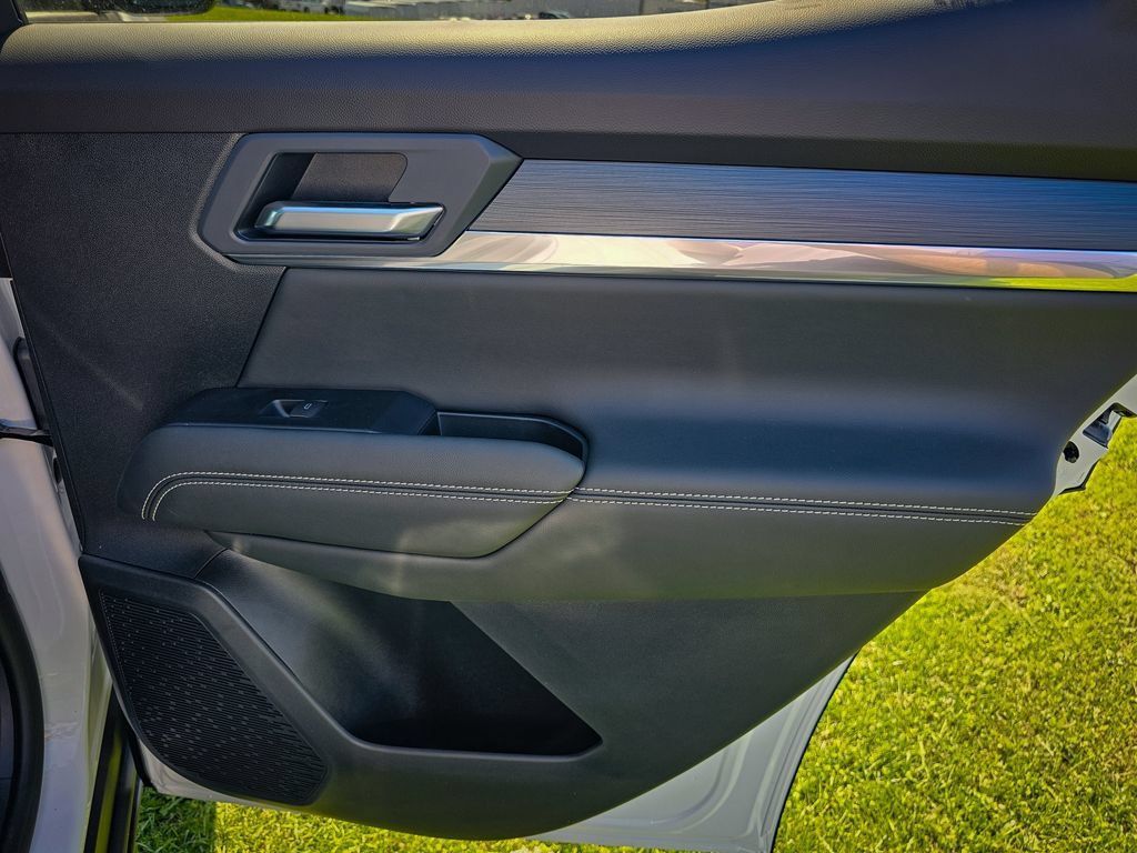 New 2027 GMC Terrain Elevation w/ Elevation Premium Package AWD/4WD image 39